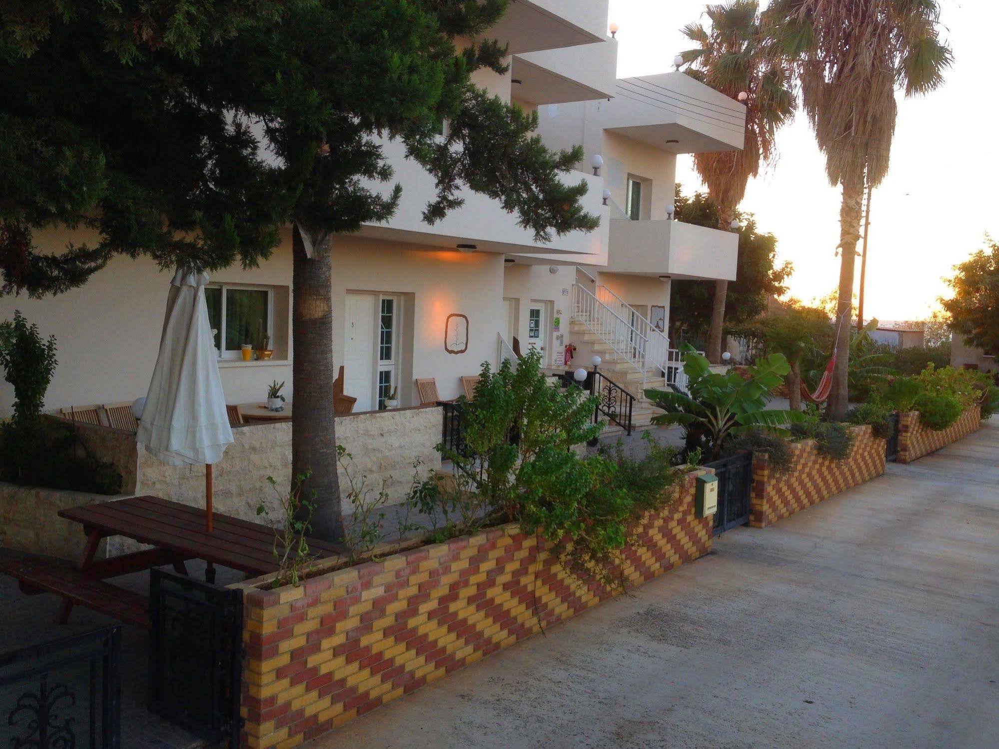 Apart-hotel Astrofegia Near The Sea 3*